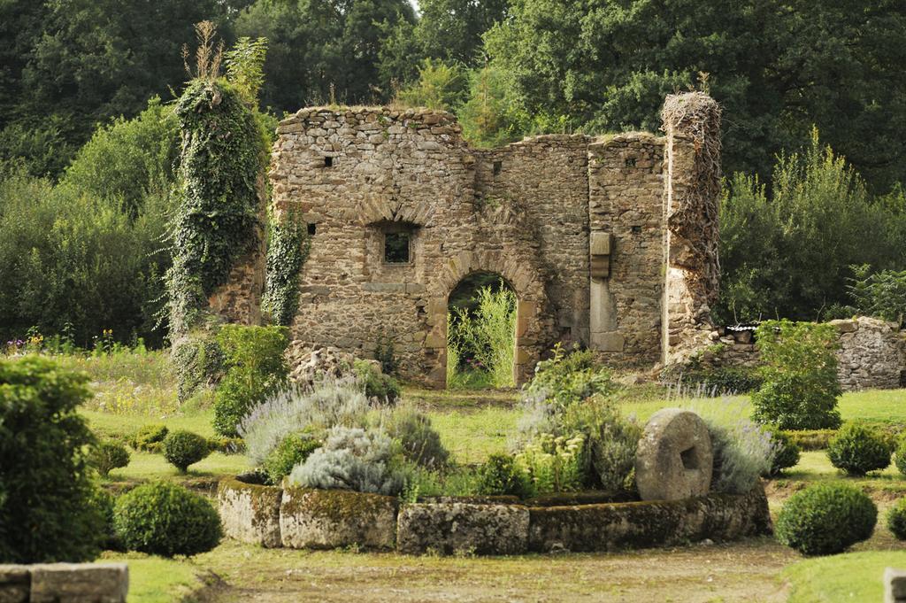 Bed and Breakfast Chateau De La Chasse-Guerre Hardanges Экстерьер фото
